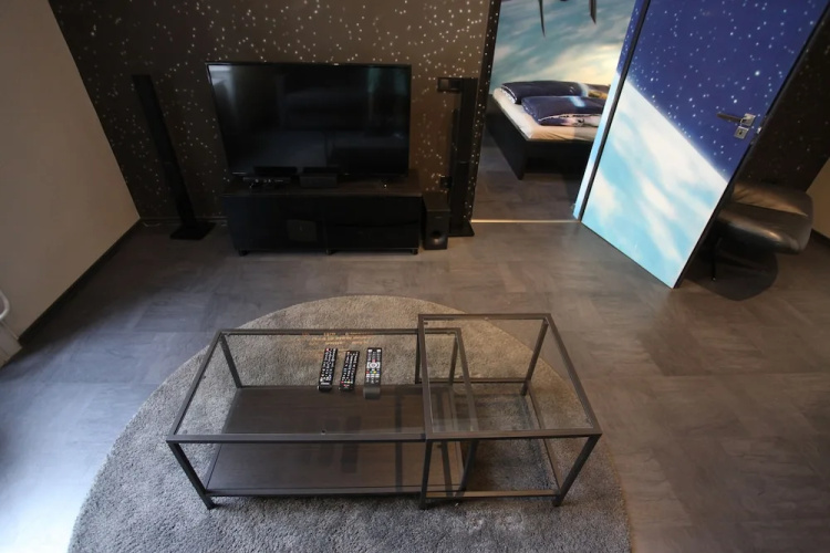 Dfive Apartments - Galactic