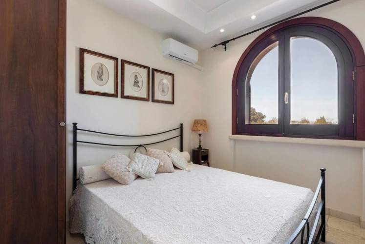 6 Bedrooms Standard Villa