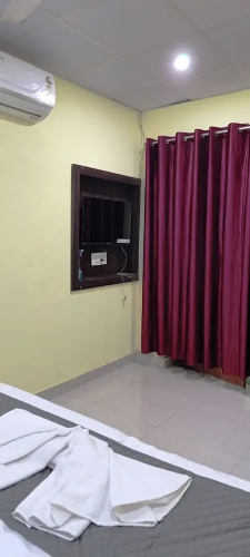 Hotel V D Choudhary