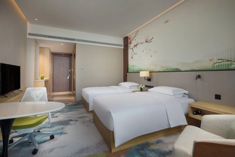 Standard Twin room with river view