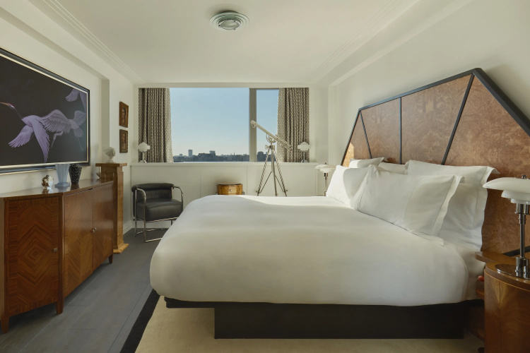 Sea Containers London