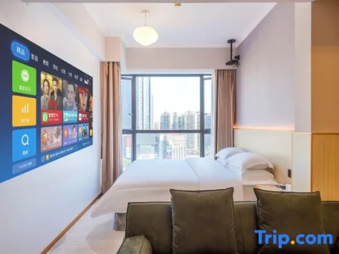 Standard room with city view