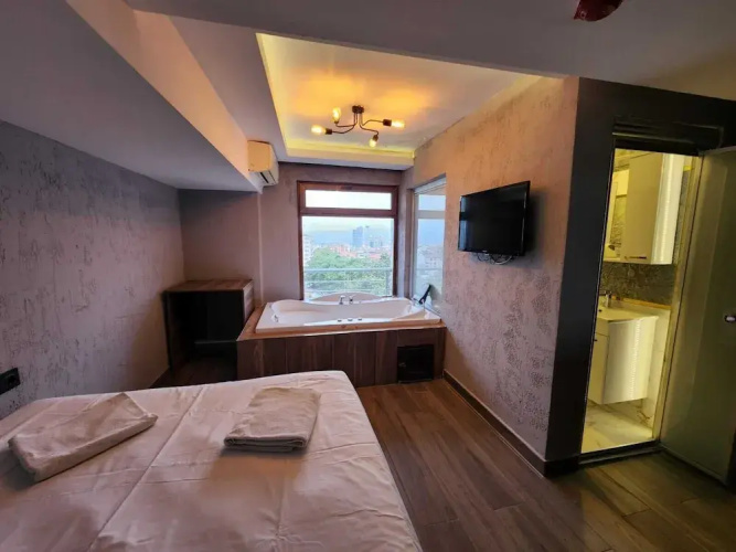 Martin City Hotel