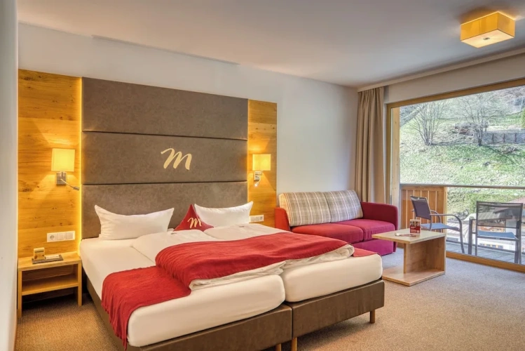 Superior Double room with balcony