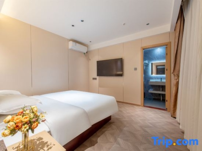 Deluxe Double Suite