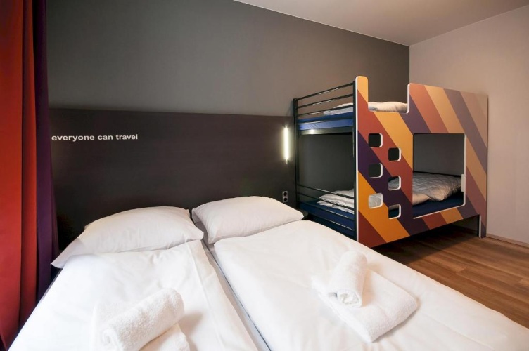 Standard Quadruple room