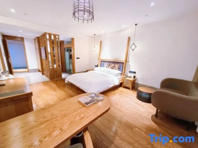 Double Suite with mountain view