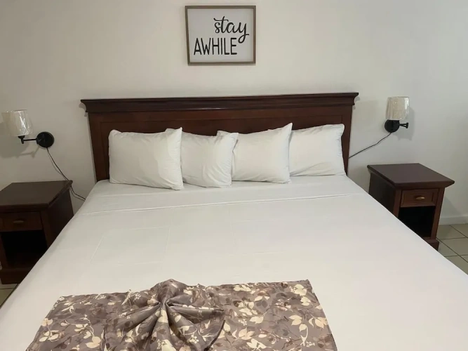 Deluxe room with pool view