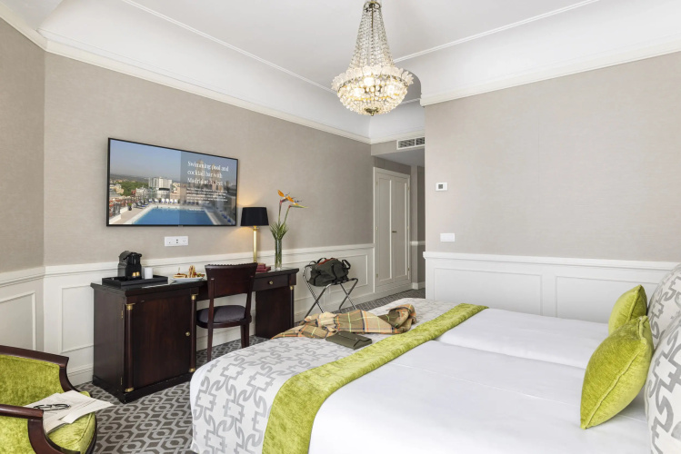 Hotel Emperador