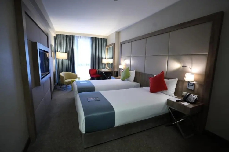 Deluxe Twin room with balcony