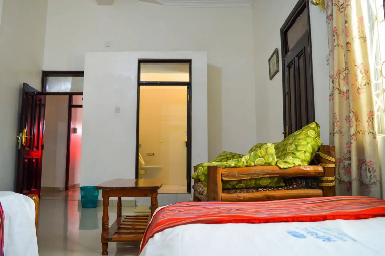 Sanana Hotel