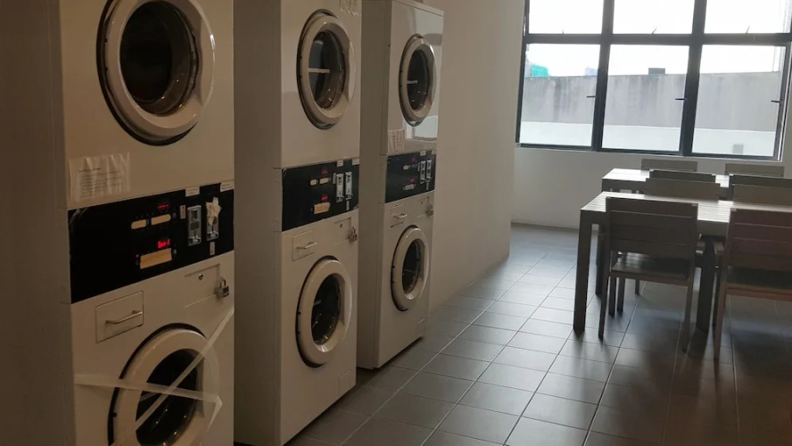 Euzmo Residences at Studio 14