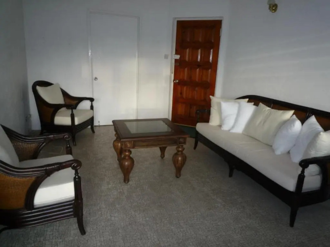 1 Bed Apartment/Condo