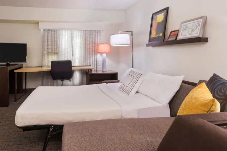 1 Bedroom Suite