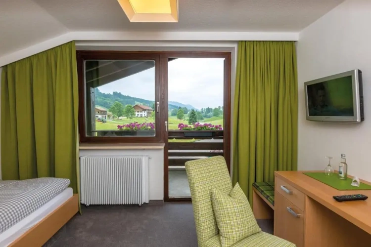 Standard Single room with balcony