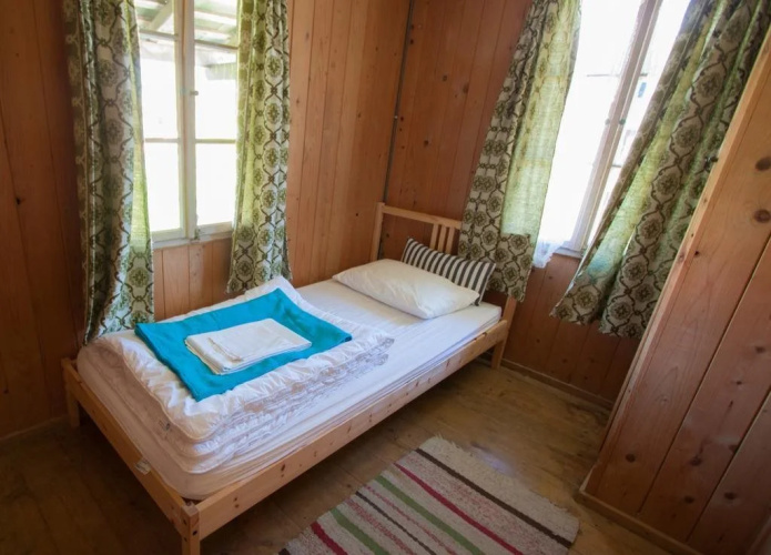 Lake Lodge Hostel