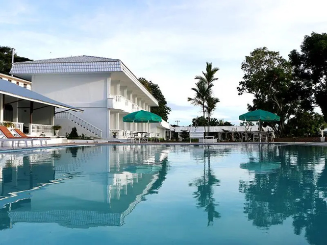 Toba Beach Hotel
