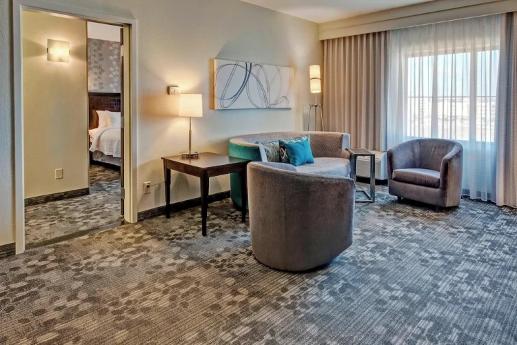 1 Bedroom Suite