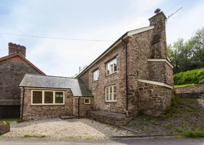 3 Bedrooms Cottage