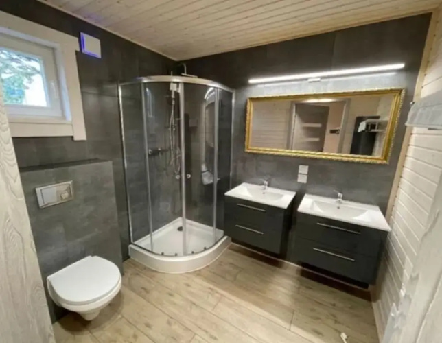 House for 6 With Swimming Pool