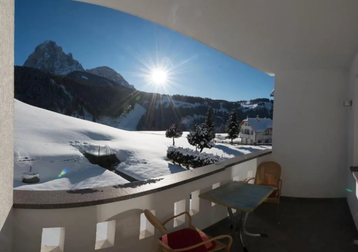 2 Bedrooms Apartment