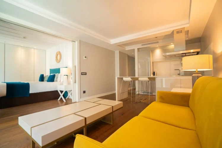 1 Bedroom Apartment
