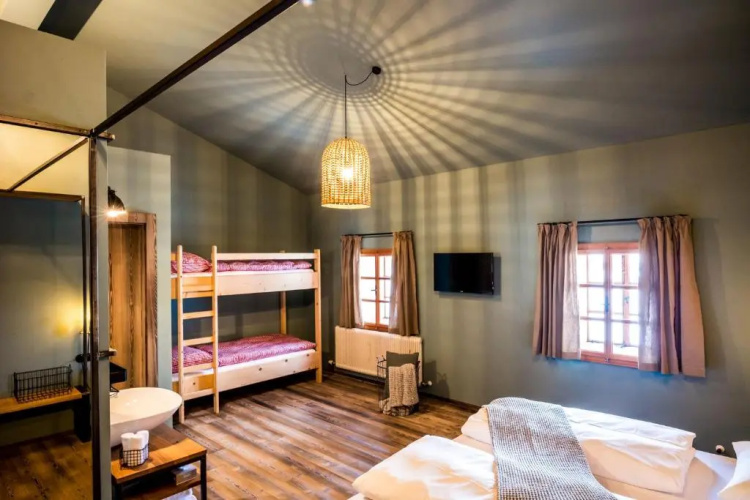 Peakini Farmhaus