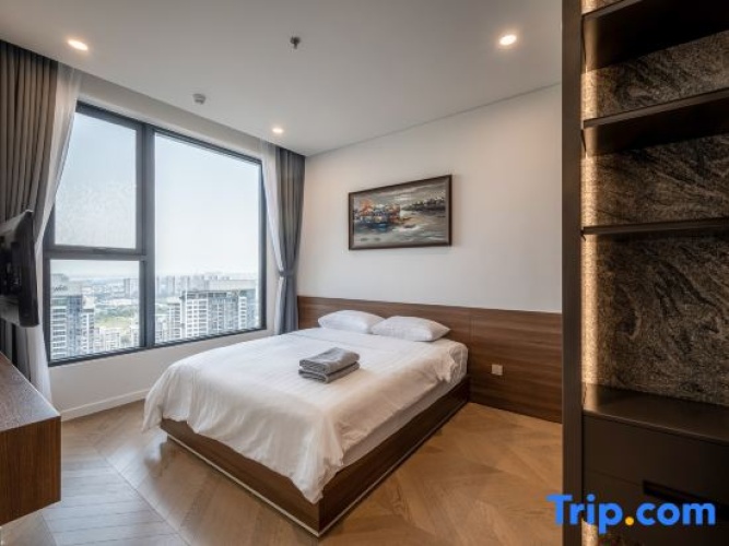 2 Bedrooms Premier room with city view