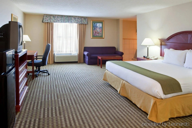 Holiday Inn Express Circleville by IHG