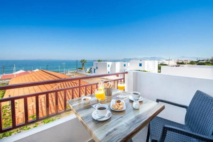 Laza Beach Inn