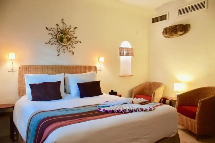 Playa Palms Beach Hotel