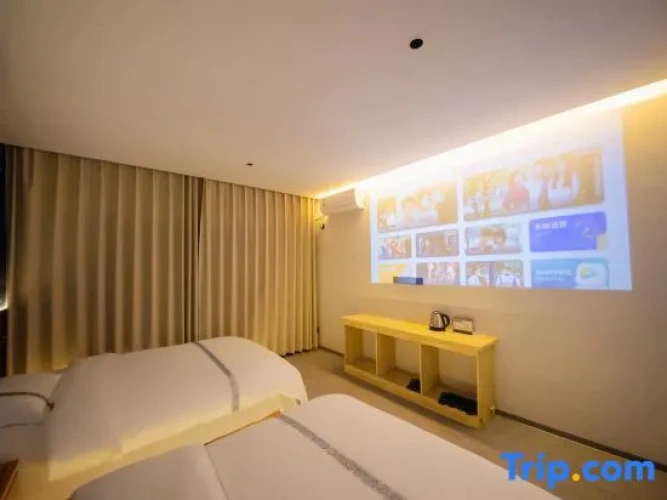 Comfort Double Family room with view