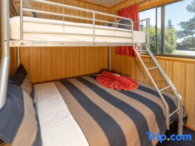 3 Bedrooms Standard room with river view