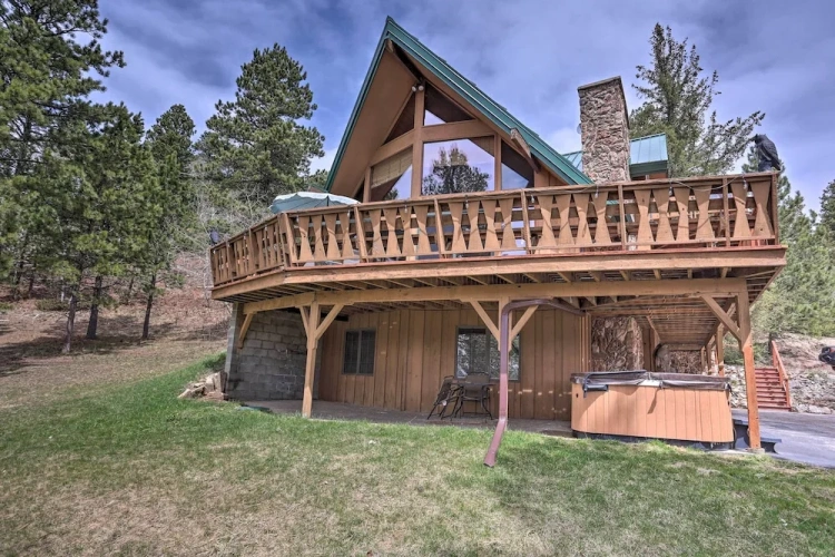 4 Bedrooms Cottage with balcony