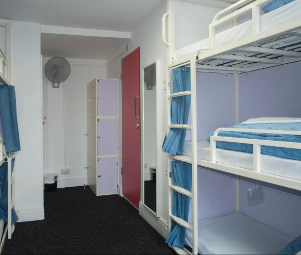 Smart Hyde Park View - Hostel