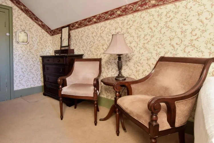 The Waring House