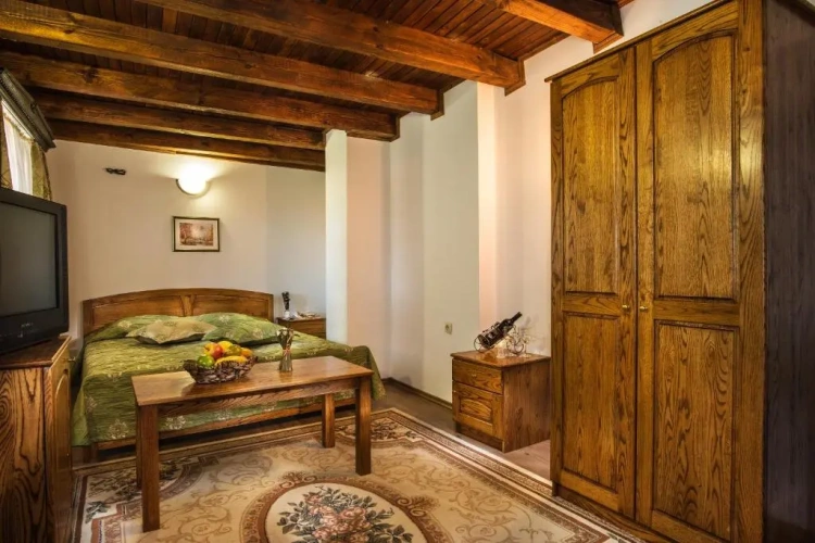 1 Bedroom Apartment with balcony