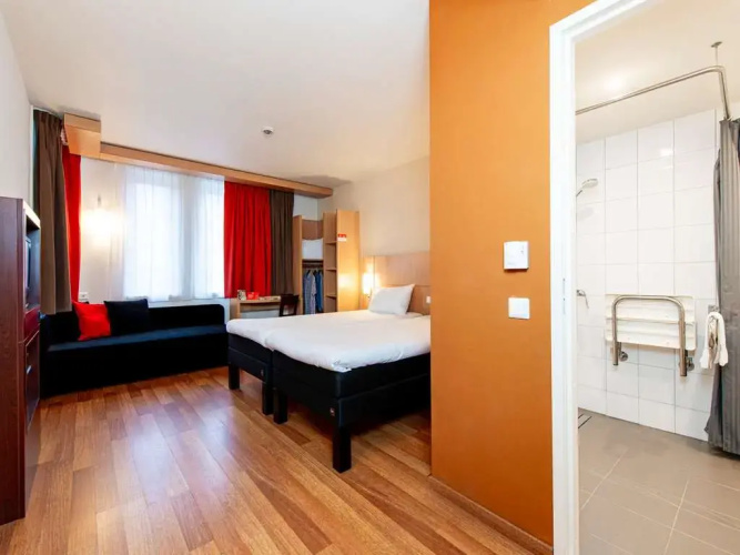 Standard Twin Family room