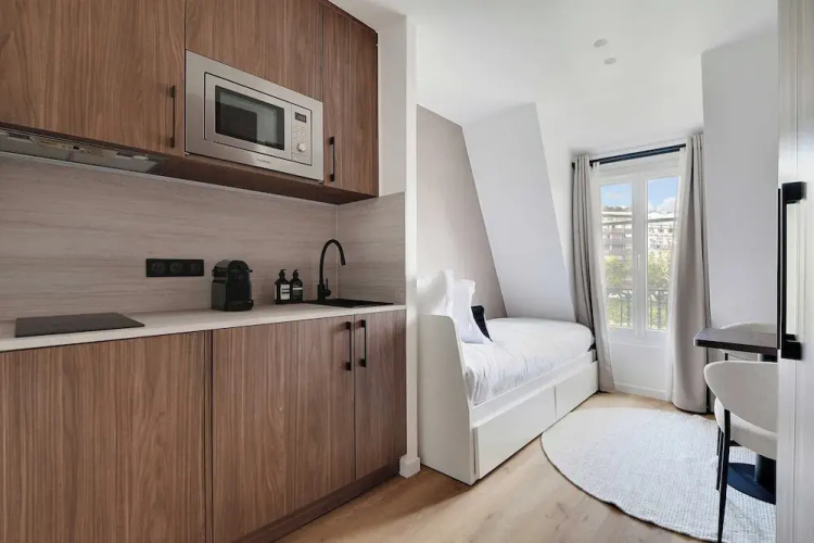 Bright and Modern Studio - 2P - Passy