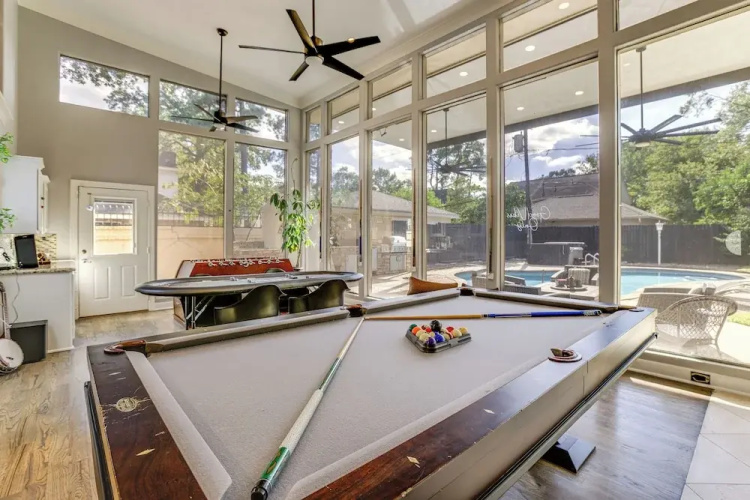 Heated Pool, Hot Tub, Game Room: Houston Group Gem