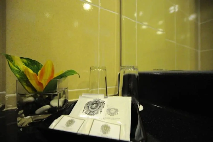 Deluxe Triple room with city view