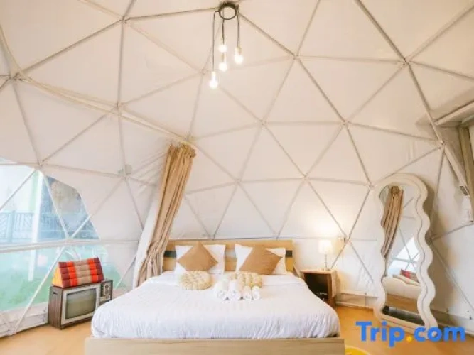 Deluxe room with river view