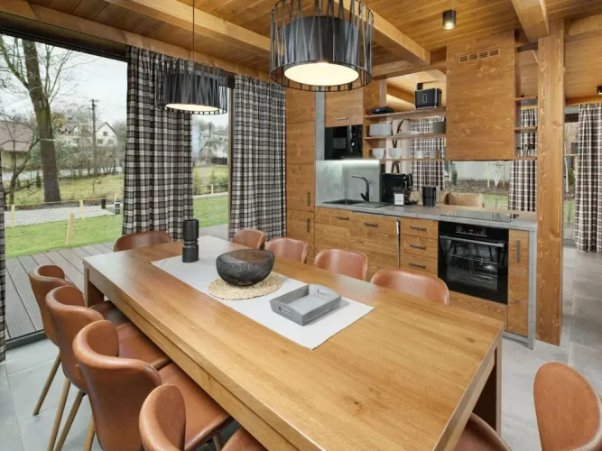 Spacious Villa With Good Ambience