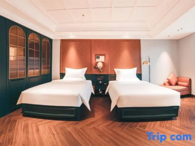 Standard Twin room with mountain view