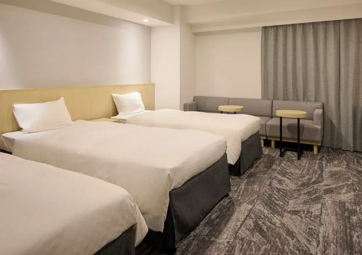 Standard Triple room
