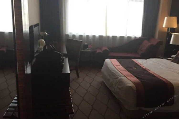 Romantic Hotel