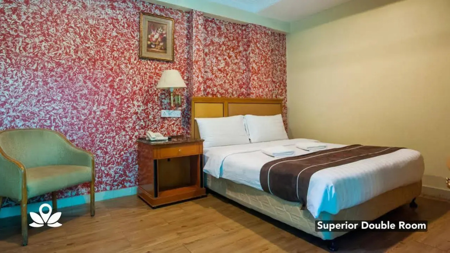 Grand Orchard Hotel