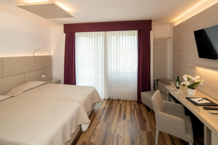 Hotel Campione