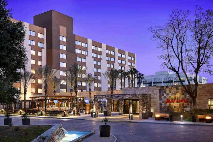 Los Angeles Marriott Burbank Airport photo 18