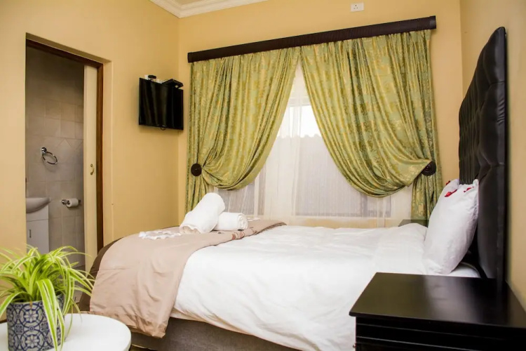 Covesto Guest House